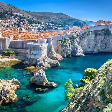 Nika Solitudo * Dubrovnik