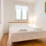 Nika Solitudo * Dubrovnik