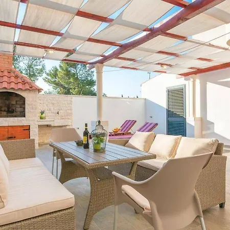 Apartamento Nika Solitudo